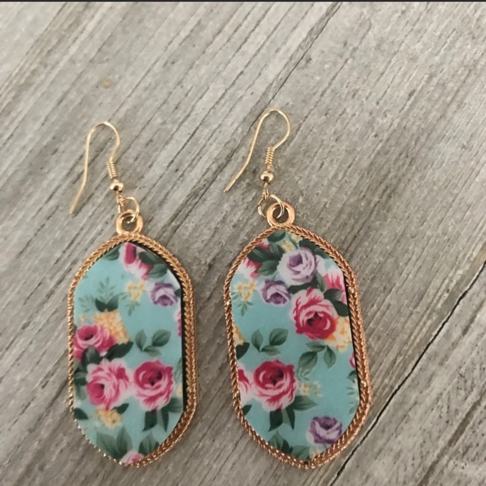 NWT Floral Oval Dangle Statement Earrings - Picture 4 of 6